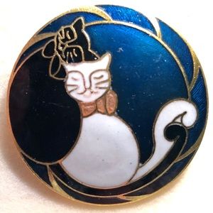 Vintage Circle Cloisonné Kitty Cat Pin